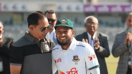 বিশেষ ক্যাপ উপহার