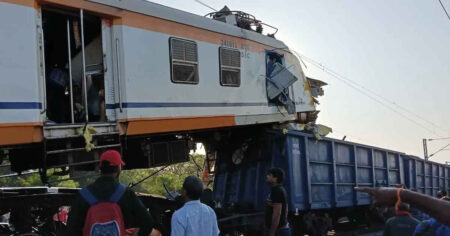 ভারতে ট্রেন দুর্ঘটনা