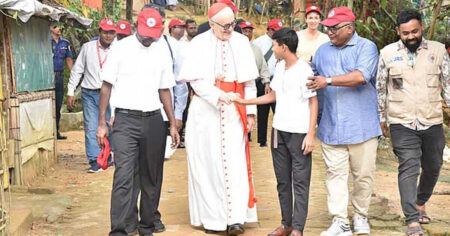 রোহিঙ্গা শরণার্থী শিবির পরিদর্শন