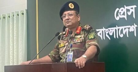 সেনাবাহিনী ব্যারাকে ফিরে যাবে