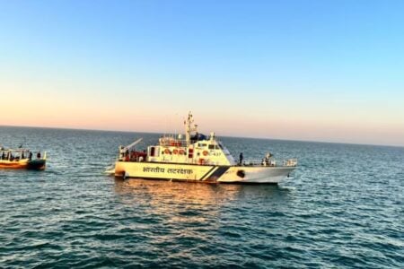 Indian Coast Guard seizes Pakistani boat