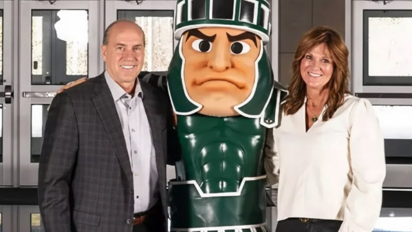 who are Greg and Dawn Williams