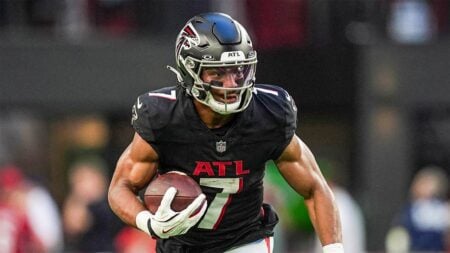 Bijan Robinson 2000 yards