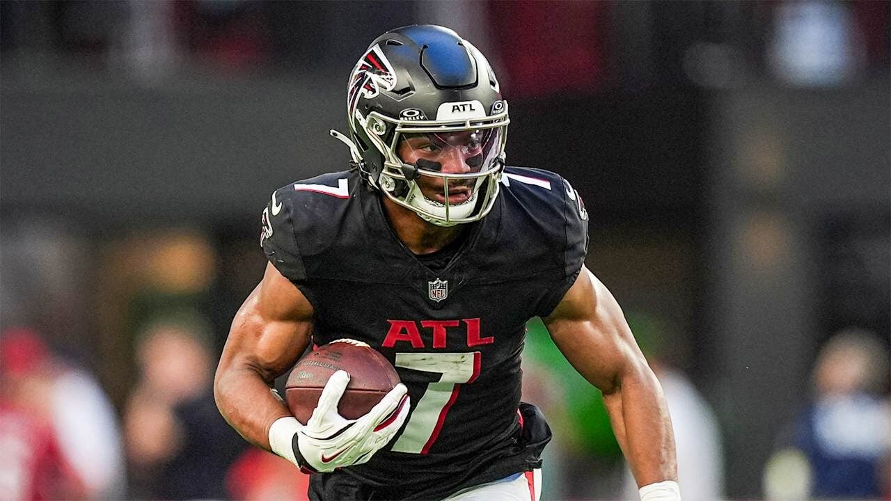 Bijan Robinson 2000 yards