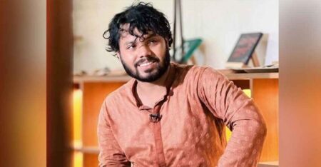 মাথায় গুলি