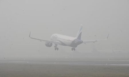 Fog and Hazardous Air Trigger Major Flight Delays at Delhi Airport