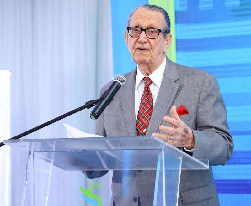 From Business Mogul to Political Powerhouse: The $180 Million Journey of Danny Williams