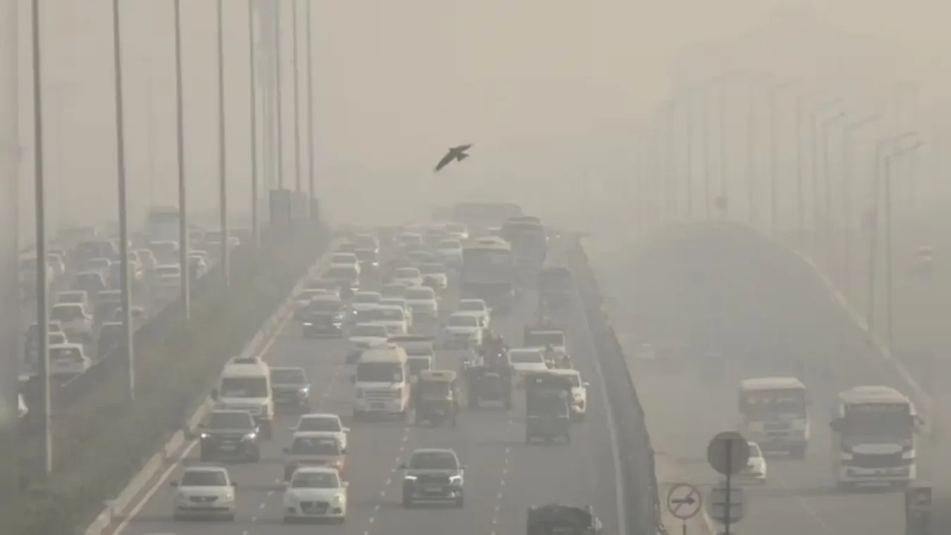 Delhi Enforces GRAP Stage 3 as Smog Pushes AQI Into Severe Zone
