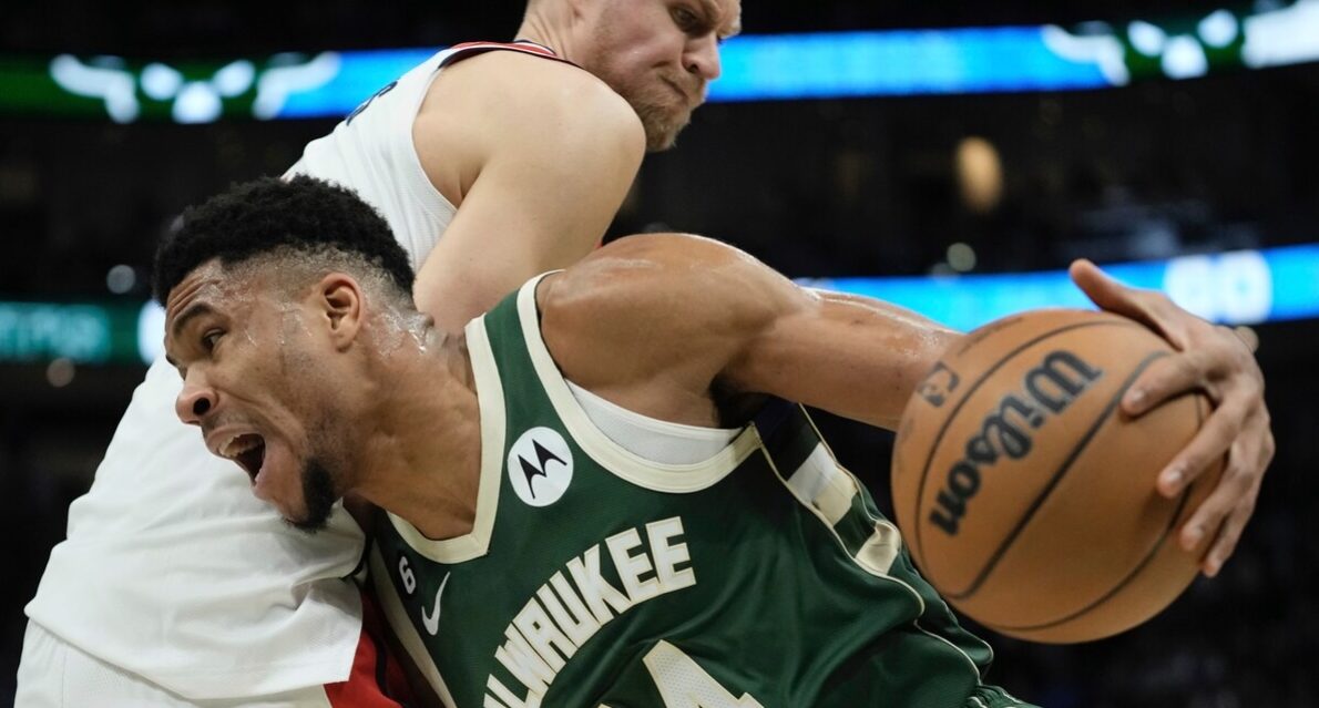 Giannis Antetokounmpo probable