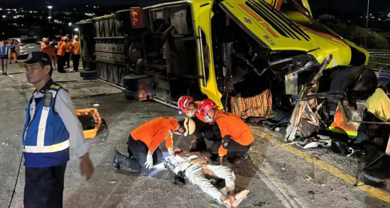 Indonesia Bus Accident Kills 16 on Java Toll Road After Vehicle Overturns