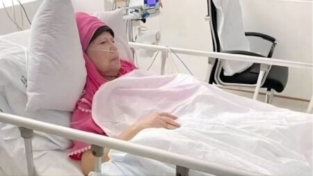 Khaleda Zia Health Update Former Bangladesh PM Shows Slow Improvement in ICU