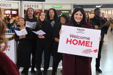 Love Actually's Martine McCutcheon Stages Real-Life Airport Reunion for Holiday Travelers
