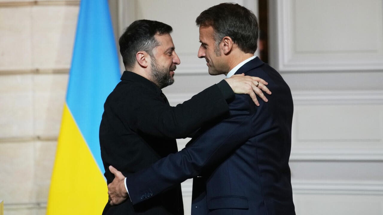 Macron Urges Just Peace for Ukraine in Crucial Paris Talks with Zelenskyy