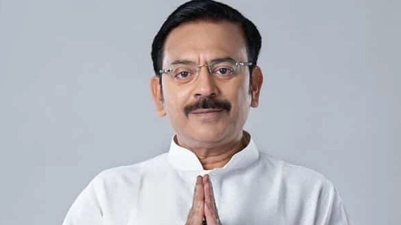 পশ্চিমবঙ্গের ক্রীড়ামন্ত্রীর পদত্যাগ