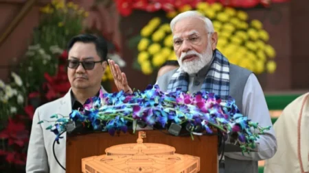 নরেন্দ্র মোদির চা বিক্রি