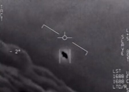 Pilot Reports ‘Silver Canister’ UFO in Rhode Island Sky as Resurfaced Audio Sparks Debate