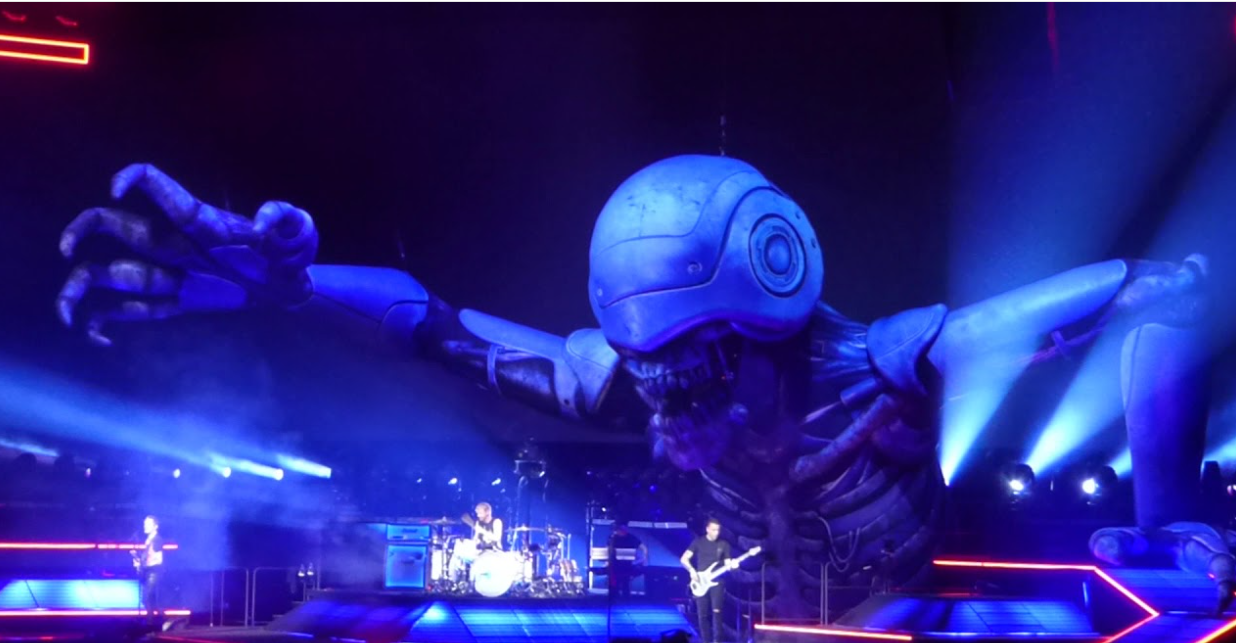 Robots at concert