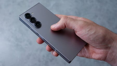 Samsung’s Thin Phone Obsession Fuels Growing Camera Bump Problem