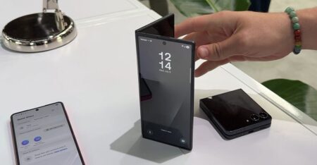 amsung foldable camera