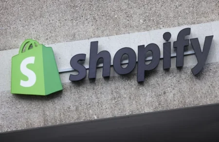 Shopify's Major Cyber Monday Outage Cripples Merchant Transactions