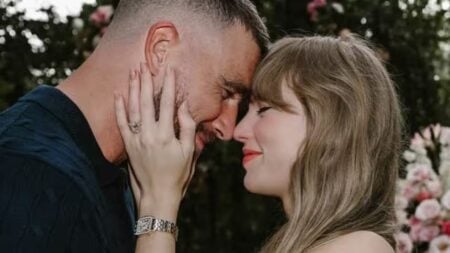 Taylor Swift Travis Kelce engagement