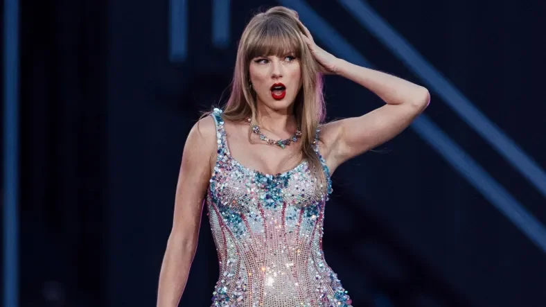 Taylor Swift’s ‘The Life of a Showgirl’ Dominates 2025 as Year’s Top-Selling Album