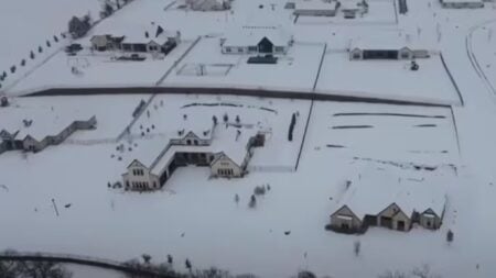 US Blizzard Warnings Intensify as Major Holiday Storm Threatens New Year’s Travel