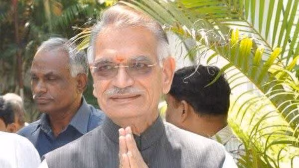 Veteran Congress Leader Shivraj Patil Passes Away at 90 in Latur