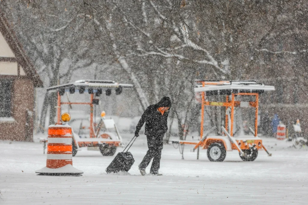 Winter Storm Ezra Creates Travel Chaos in Northeast and Midwest