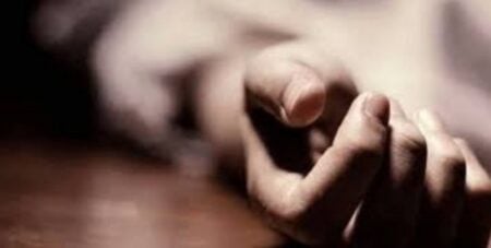 স্কুলছাত্রীর আত্মহত্যা