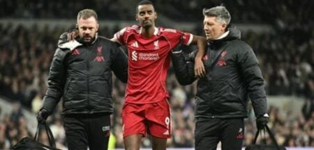 alexander isak injury update