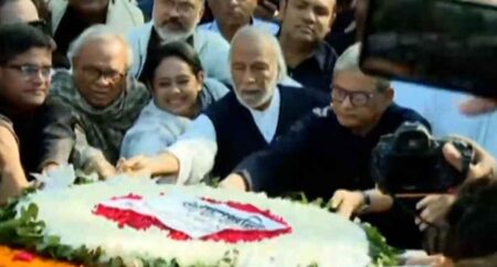 তারেক রহমানের পক্ষে শহীদ বুদ্ধিজীবীদের প্রতি বিএনপির শ্রদ্ধা বিএনপির শ্রদ্ধা