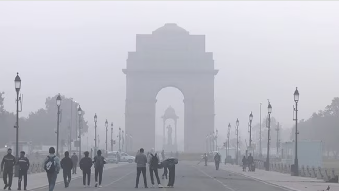 Delhi Gripped by Season’s First Cold Wave as Temperatures Plummet