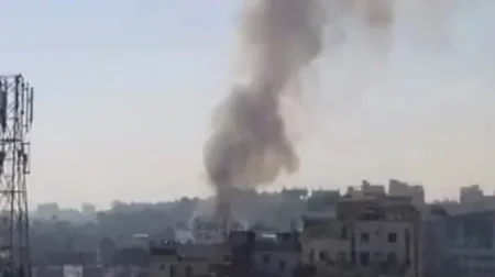 চট্টগ্রামে বস্তিতে আগুন