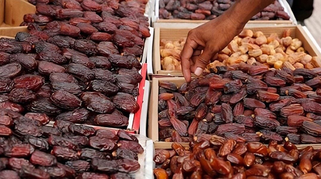 খেজুর আমদানি