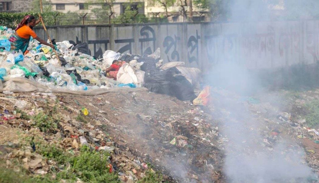 বর্জ্য পোড়ানোর ছবি