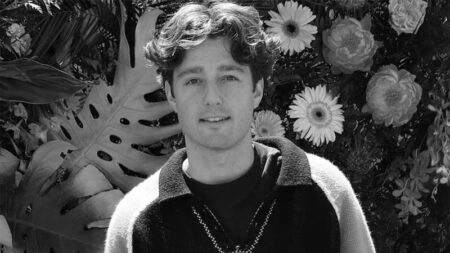 নিজেকে শেষ করলেন তরুণ টিকটকার টোকার জেনাল