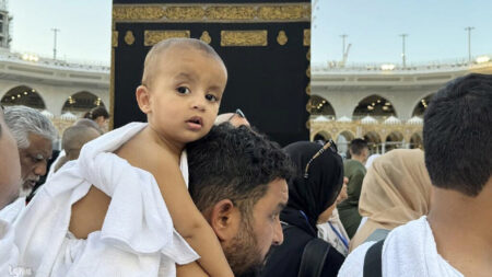 হজ ও ওমরাহযাত্রীর শিশু