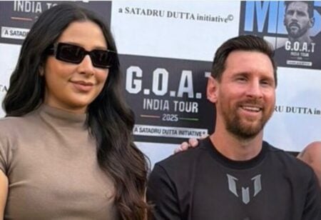 মেসিকে না দেখতে পেয়ে উত্তাল যুবভারতী, ছবি পোস্ট করে ট্রোলের মুখে শুভশ্রী ট্রোলের মুখে শুভশ্রী