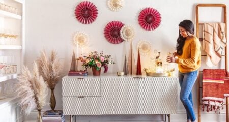 minimalist holiday decor