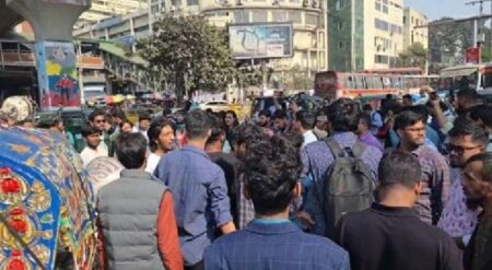 স্বরাষ্ট্র উপদেষ্টার পদত্যাগের দাবি