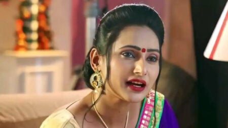 রহস্য আর নাটকীয়তায় ভরপুর নতুন ওয়েব সিরিজ, একা দেখার জন্য সেরা! ওয়েব সিরিজ