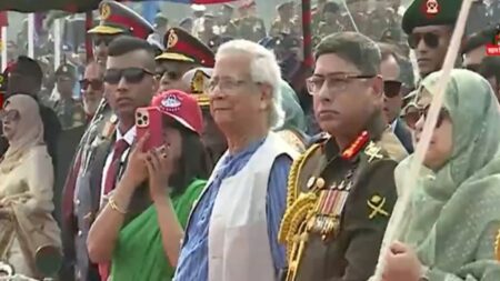 বিজয় দিবসে সশস্ত্র বাহিনী