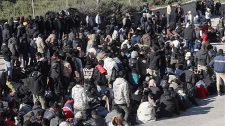 অভিবাসনপ্রত্যাশী