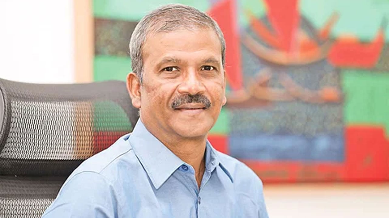 আইন উপদেষ্টা ড. আসিফ নজরুল