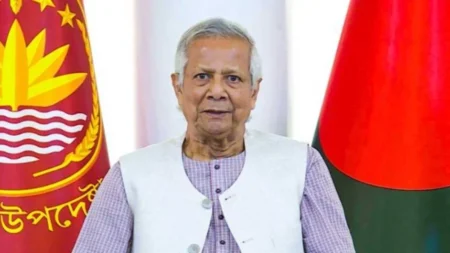 আলোর পথে নিয়ে এসেছিলেন