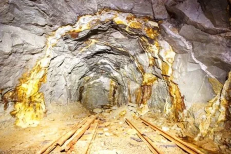 ইরানে স্বর্ণের মজুত