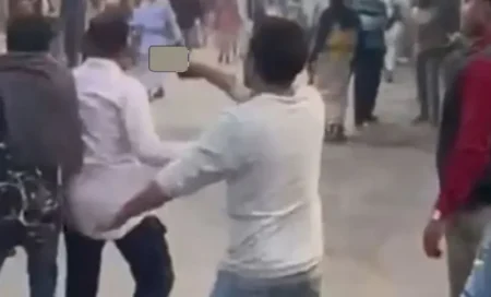 ঈশ্বরদীতে সংঘর্ষে অস্ত্র হাতে গুলি ছোড়া যুবক জামায়াতকর্মী, নিশ্চিত করলো পুলিশ জামায়াতকর্মী