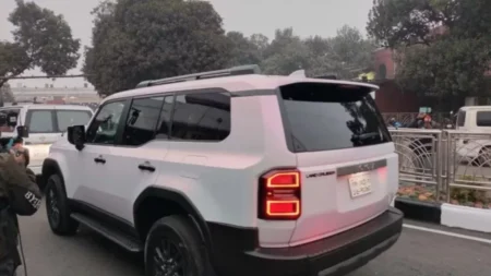 বুলেটপ্রুফ গাড়ি