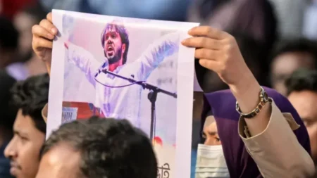 ব্যাপক প্রতিক্রিয়া